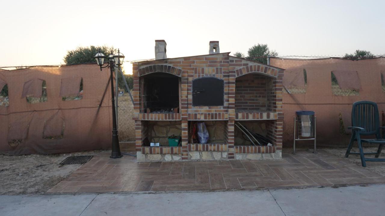 Cuchi Farm Villa Chinchón Kültér fotó